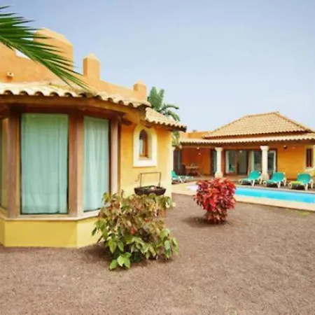 With Hydromassage Tub, Private Pool, Barbecue In * Corralejo